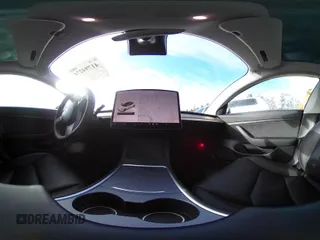 2021 Tesla Model 3 Standard Range Plus z VIN 5YJ3E1EAXMF871730, wystawiony jako IAAI lot #41794274 z przebiegiem 18 791 mil mil oraz . Historia ofert i sprzedaży dostępna na DreamBid. Obrazek 20.