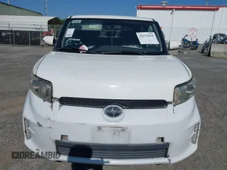 2013 Scion xB with VIN JTLZE4FE0DJ045236, listed as a IAAI auction lot 42132654 with 1 mi miles. Bid and sale history available at carsss.com. Image 10.