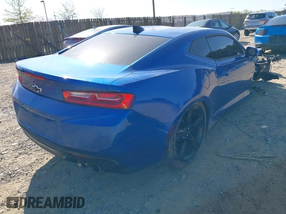 2018 Chevrolet Camaro 1LT with VIN 1G1FB1RS6J0150932, listed as a IAAI auction lot 42002178 with 30,530 mi miles. Bid and sale history available at carsss.com. Image 4.