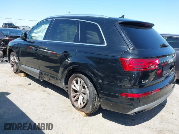 2019 Audi Q7 Premium Plus with VIN WA1LHAF70KD018858, listed as a IAAI auction lot 42290924 with 118,885 mi miles and . Bid and sale history available at DreamBid. Image 3.