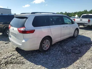 2015 Toyota Sienna XLE with VIN 5TDYK3DC3FS624612, listed as a Copart auction lot 57309295 with 188,467 mi miles and Salvage title. Bid and sale history available at DreamBid. Image 3.