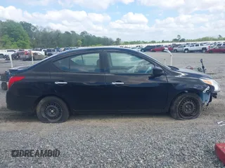 2019 Nissan Versa SV z VIN 3N1CN7AP5KL863761, wystawiony jako IAAI lot #41958583 z przebiegiem 106 086 mil mil oraz . Historia ofert i sprzedaży dostępna na DreamBid. Obrazek 13.