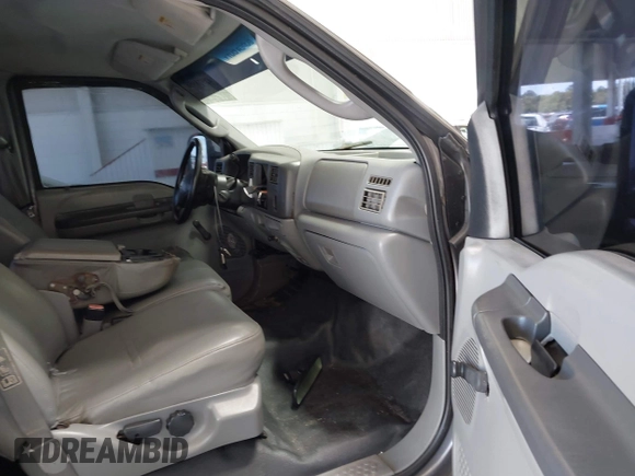 2003 Ford F-250 XL с VIN 1FTNW20P03ED89114, выставлен на аукционе IAAI как лот 42528956 с пробегом 442 725 миль миль и . История ставок и продаж доступна на DreamBid. Изображение 5.