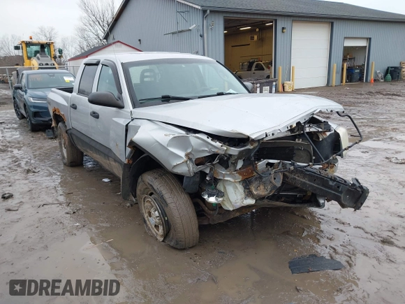 2006 Dodge Dakota ST with VIN 1D7HW28K76S507001, listed as a IAAI auction lot 41618353 with 127,825 mi miles and . Bid and sale history available at DreamBid. Image 1.