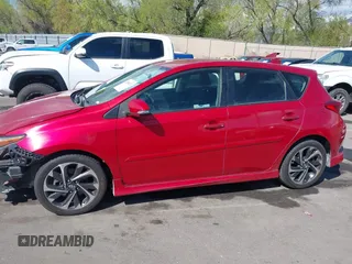 2016 Scion iM z VIN JTNKARJE5GJ507089, wystawiony jako IAAI lot #42053632 z przebiegiem 137 399 mil mil oraz . Historia ofert i sprzedaży dostępna na DreamBid. Obrazek 15.