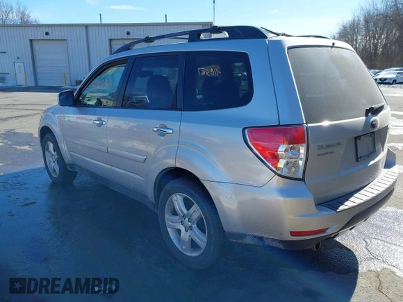 2010 Subaru Forester X Limited with VIN JF2SH6DC5AH792840, listed as a IAAI auction lot 41631161 with 139,620 mi miles and . Bid and sale history available at DreamBid. Image 3.
