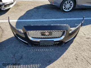 2018 Jaguar XJ with VIN SAJWA1C79J8W14555, listed as a Copart auction lot 39950303 with 86,316 mi miles. Bid and sale history available at carsss.com. Image 12.
