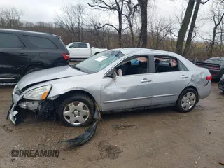 2005 Honda Accord LX with VIN 1HGCM663X5A069934, listed as a IAAI auction lot 41231379 with 191,556 mi miles and . Bid and sale history available at DreamBid. Image 15.