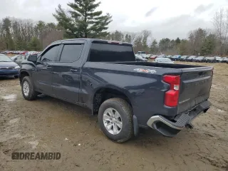 2022 Chevrolet Silverado 1500 LT with VIN 1GCUDDED2NZ537092, listed as a Copart auction lot 49400215 with 47,184 mi miles and Salvage Title. Bid and sale history available at DreamBid. Image 2.