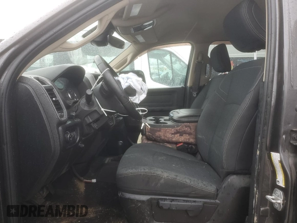 2019 Ram 2500 Tradesman с VIN 3C6UR5CL7KG661623, выставлен на аукционе Copart как лот 48976095 с пробегом 155 841 миль миль и На запчасти • Non repairable. История ставок и продаж доступна на DreamBid. Изображение 7.