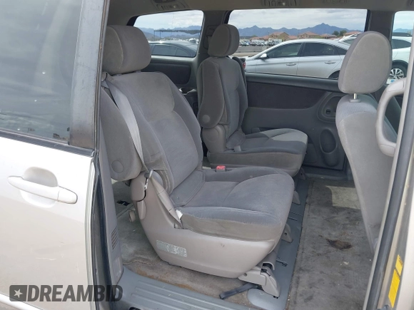 2005 Toyota Sienna LE with VIN 5TDBA23C95S052383, listed as a IAAI auction lot 41804026 with 203,429 mi miles. Bid and sale history available at carsss.com. Image 8.
