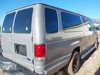 2012 Ford Econoline Wagon XL with VIN 1FBSS3BL1CDA76758, listed as a IAAI auction lot 41648496 with 278,048 mi miles. Bid and sale history available at carsss.com. Image 4.