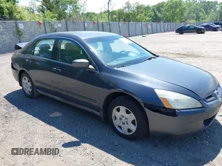 2005 Honda Accord LX z VIN 1HGCM56435A197273, wystawiony jako IAAI lot #42217376 z przebiegiem 301 204 mil mil oraz . Historia ofert i sprzedaży dostępna na DreamBid. Obrazek 1.