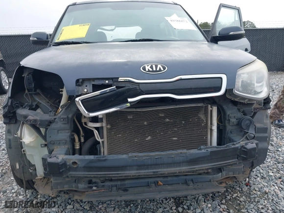 2015 Kia Soul ! with VIN KNDJX3A57F7188494, listed as a IAAI auction lot 41586072 with 188,821 mi miles. Bid and sale history available at carsss.com. Image 6.