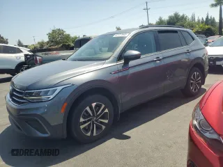 2022 Volkswagen Tiguan S z VIN 3VV1B7AX2NM047135, wystawiony jako Copart lot #60137665 z przebiegiem 27 625 mil mil oraz Szkoda całkowita • Salvage title. Historia ofert i sprzedaży dostępna na DreamBid. Obrazek 1.
