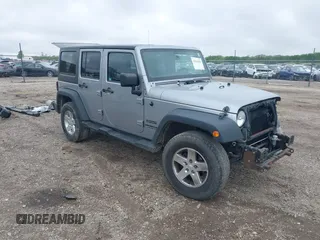 2013 Jeep Wrangler Unlimited Sport z VIN 1C4BJWDG3DL669593, wystawiony jako IAAI lot #42161265 z przebiegiem 89 747 mil mil oraz . Historia ofert i sprzedaży dostępna na DreamBid. Obrazek 1.