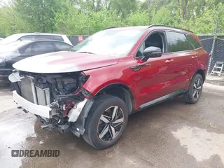 2021 Kia Sorento EX z VIN 5XYRHDLF6MG063000, wystawiony jako IAAI lot #42136316 z przebiegiem 53 815 mil mil oraz . Historia ofert i sprzedaży dostępna na DreamBid. Obrazek 2.