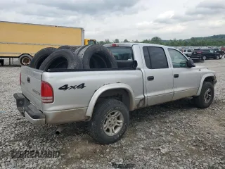 2004 Dodge Dakota Sport z VIN 1D7HG38K04S740136, wystawiony jako Copart lot #57356795 z przebiegiem 181 507 mil mil oraz Tytuł czysty. Historia ofert i sprzedaży dostępna na DreamBid. Obrazek 3.