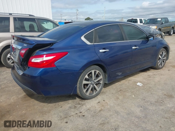 2016 Nissan Altima SR with VIN 1N4AL3AP2GC264800, listed as a IAAI auction lot 41968704 with 141,992 mi miles and . Bid and sale history available at carsss.com. Image 4.