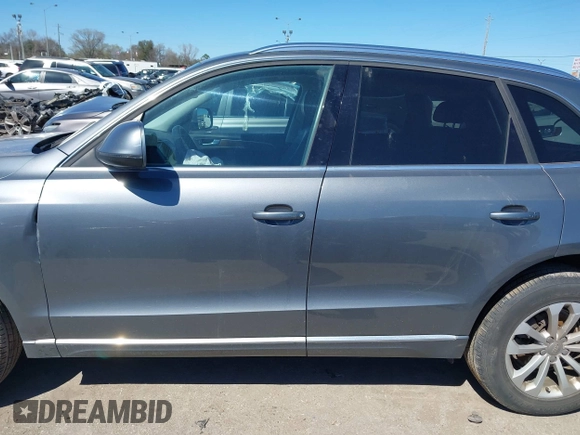 2013 Audi Q5 Premium with VIN WA1CFAFP7DA009262, listed as a IAAI auction lot 41730275 with 136,831 mi miles. Bid and sale history available at carsss.com. Image 14.