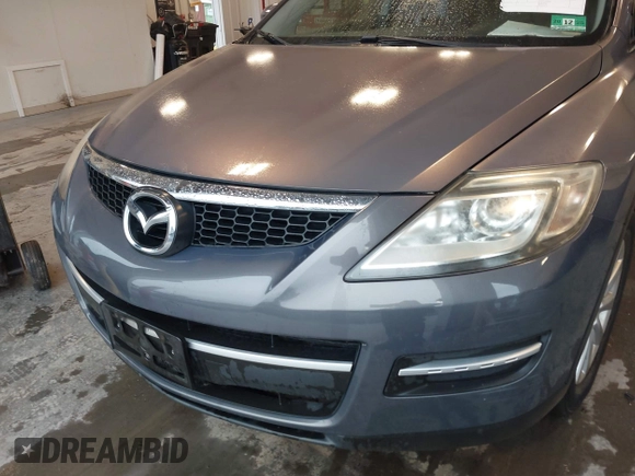 2008 Mazda CX-9 Sport with VIN JM3TB38V180138657, listed as a IAAI auction lot 41971008 with 137,338 mi miles. Bid and sale history available at carsss.com. Image 6.