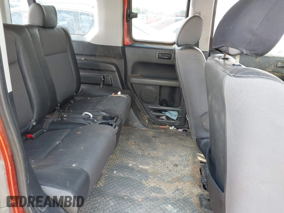 2003 Honda Element EX z VIN 5J6YH18573L021877, wystawiony jako IAAI lot #42306952 z przebiegiem 191 367 mil mil oraz . Historia ofert i sprzedaży dostępna na DreamBid. Obrazek 8.