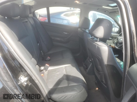 2007 BMW 3 Series 328xi with VIN WBAVC93587KX59628, listed as a Copart auction lot 60753115 with 161,868 mi miles and Salvage title. Bid and sale history available at DreamBid. Image 10.
