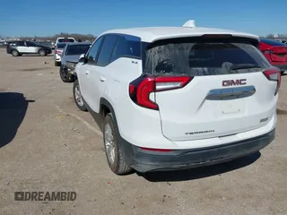 2022 GMC Terrain SLE with VIN 3GKALMEV1NL289914, listed as a IAAI auction lot 41694481 with 60,369 mi miles. Bid and sale history available at carsss.com. Image 3.
