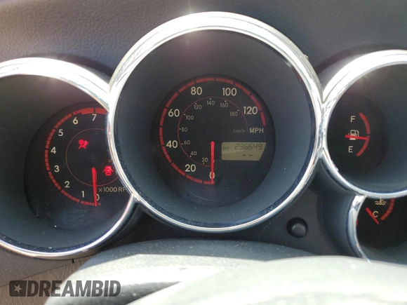 2004 Toyota Matrix Std z VIN 2T1KR32E64C194053, wystawiony jako Copart lot #58841065 z przebiegiem 236 649 mil mil oraz Szkoda całkowita • Salvage title. Historia ofert i sprzedaży dostępna na DreamBid. Obrazek 9.