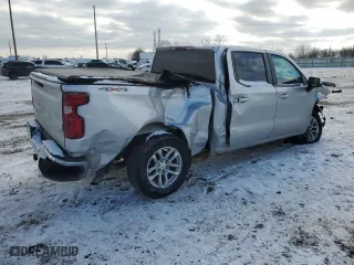 2022 Chevrolet Silverado 1500 LT with VIN 3GCPDKEK8NG562773, listed as a Copart auction lot 42376715 with 50,768 mi miles and Salvage Title. Bid and sale history available at carsss.com. Image 3.