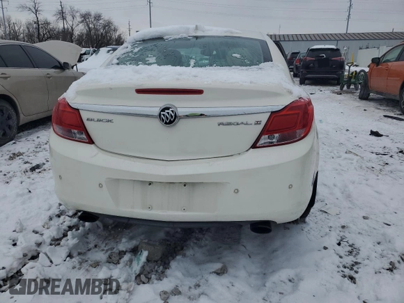 2013 Buick Regal Turbo Premium 2 z VIN 2G4GT5GV3D9243684, wystawiony jako Copart lot #80616114 z przebiegiem 149 174 mil mil oraz Szkoda całkowita • Salvage title. Historia ofert i sprzedaży dostępna na DreamBid. Obrazek 6.