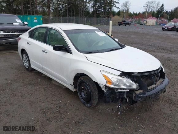2015 Nissan Altima 2.5 with VIN 1N4AL3AP0FN372447, listed as a IAAI auction lot 41896043 with 111,994 mi miles. Bid and sale history available at carsss.com. Image 1.