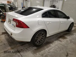 2015 Volvo S60 T6 R-Design Platinum with VIN YV1902TS3F1335329, listed as a Copart auction lot 81512184 with 103,129 mi miles and Salvage Title. Bid and sale history available at carsss.com. Image 3.