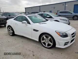 2016 Mercedes-Benz SLK 300 z VIN WDDPK3JA2GF117254, wystawiony jako Copart lot #54530495 z przebiegiem 68 630 mil mil oraz Szkoda całkowita • Salvage title. Historia ofert i sprzedaży dostępna na DreamBid. Obrazek 4.