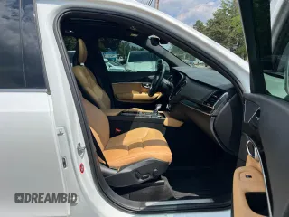2018 Volvo XC90 Momentum z VIN YV4A22PK9J1319424, wystawiony jako Copart lot #62407515 z przebiegiem 172 293 mil mil oraz Czysty tytuł • Clean title. Historia ofert i sprzedaży dostępna na DreamBid. Obrazek 5.