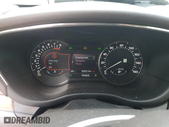 2016 Lincoln MKC Reserve with VIN 5LMCJ3D98GUJ04364, listed as a Copart auction lot 49130795 with 92,822 mi miles and Salvage title. Bid and sale history available at DreamBid. Image 9.