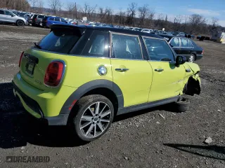2023 MINI Hardtop 4 Door Cooper S with VIN WMW53DK07P2T11728, listed as a Copart auction lot 49660355 with 42,713 mi miles and Salvage Title. Bid and sale history available at carsss.com. Image 3.