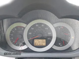 2007 Toyota RAV4 with VIN JTMBD35V075109123, listed as a IAAI auction lot 42107927 with 201,396 mi miles. Bid and sale history available at carsss.com. Image 7.
