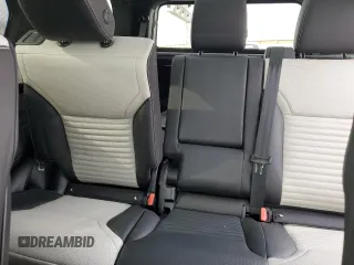 2021 Land Rover Discovery with VIN SALRT4RU1M2452716, listed as a Copart auction lot 45292445 with 25,647 mi miles and Salvage Title. Bid and sale history available at DreamBid. Image 10.