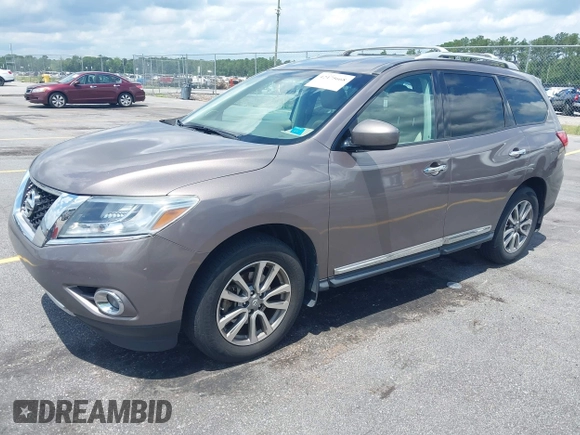 2014 Nissan Pathfinder SV z VIN 5N1AR2MMXEC639636, wystawiony jako IAAI lot #42475668 z przebiegiem 184 578 mil mil oraz . Historia ofert i sprzedaży dostępna na DreamBid. Obrazek 2.