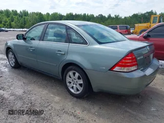 2006 Mercury Montego Luxury z VIN 1MEFM40106G609778, wystawiony jako IAAI lot #42212020 z przebiegiem Nie podano mil oraz . Historia ofert i sprzedaży dostępna na DreamBid. Obrazek 3.