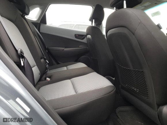 2020 Hyundai Kona SE with VIN KM8K1CAA9LU538509, listed as a Copart auction lot 51357775 with 15,558 mi miles and Non Repairable. Bid and sale history available at carsss.com. Image 6.