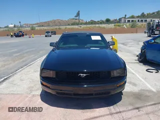 2005 Ford Mustang Deluxe with VIN 1ZVHT84N655208101, listed as a IAAI auction lot 42546747 with 68,918 mi miles and . Bid and sale history available at DreamBid. Image 12.
