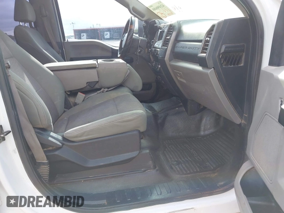 2019 Ford F-250 XL с VIN 1FT7W2B67KEG72329, выставлен на аукционе IAAI как лот 42490688 с пробегом 145 729 миль миль и . История ставок и продаж доступна на DreamBid. Изображение 5.