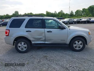 2008 Ford Escape XLT с VIN 1FMCU93128KC01646, выставлен на аукционе IAAI как лот 42372522 с пробегом 211 988 миль миль и . История ставок и продаж доступна на DreamBid. Изображение 13.
