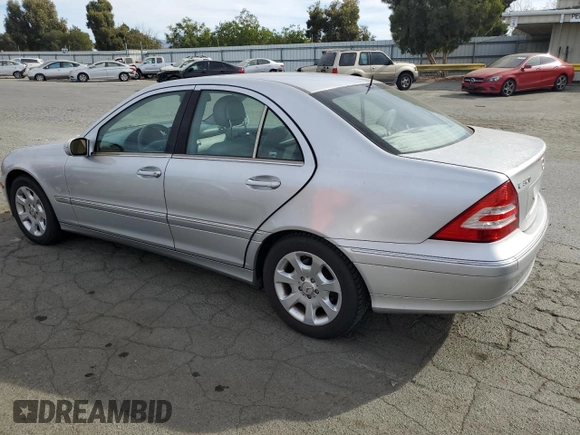 2005 Mercedes-Benz C 320 with VIN WDBRF64J75F581799, listed as a Copart auction lot 75458214 with 136,432 mi miles and Clean Title. Bid and sale history available at DreamBid. Image 2.