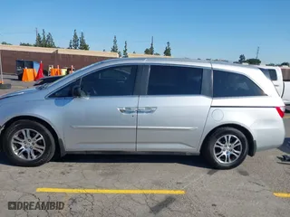 2011 Honda Odyssey EX-L with VIN 5FNRL5H62BB010876, listed as a IAAI auction lot 41981812 with 195,734 mi miles. Bid and sale history available at carsss.com. Image 14.