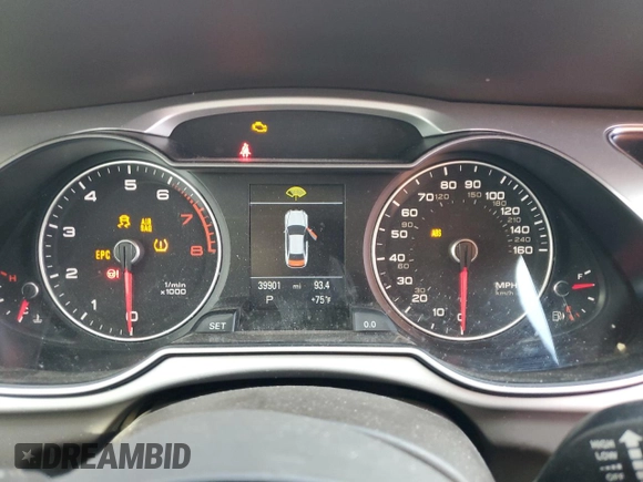 2016 Audi A4 Premium with VIN WAUAFAFL9GN008392, listed as a Copart auction lot 43998095 with 39,901 mi miles and Salvage Title. Bid and sale history available at carsss.com. Image 9.