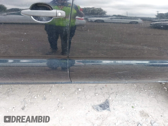 2013 Toyota Tacoma with VIN 3TMLU4EN5DM107500, listed as a IAAI auction lot 42733914 with Not provided miles and . Bid and sale history available at DreamBid. Image 6.