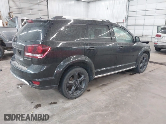 2020 Dodge Journey Crossroad with VIN 3C4PDCGB4LT263188, listed as a IAAI auction lot 41712652 with 92,639 mi miles and . Bid and sale history available at carsss.com. Image 4.